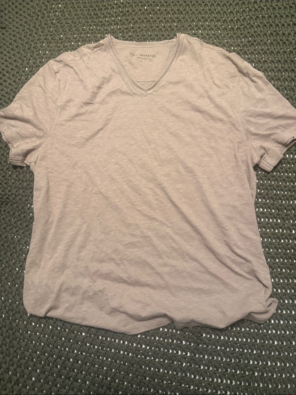 John Varvatos Short-Sleeve V-Neck Tee in Tan Size L